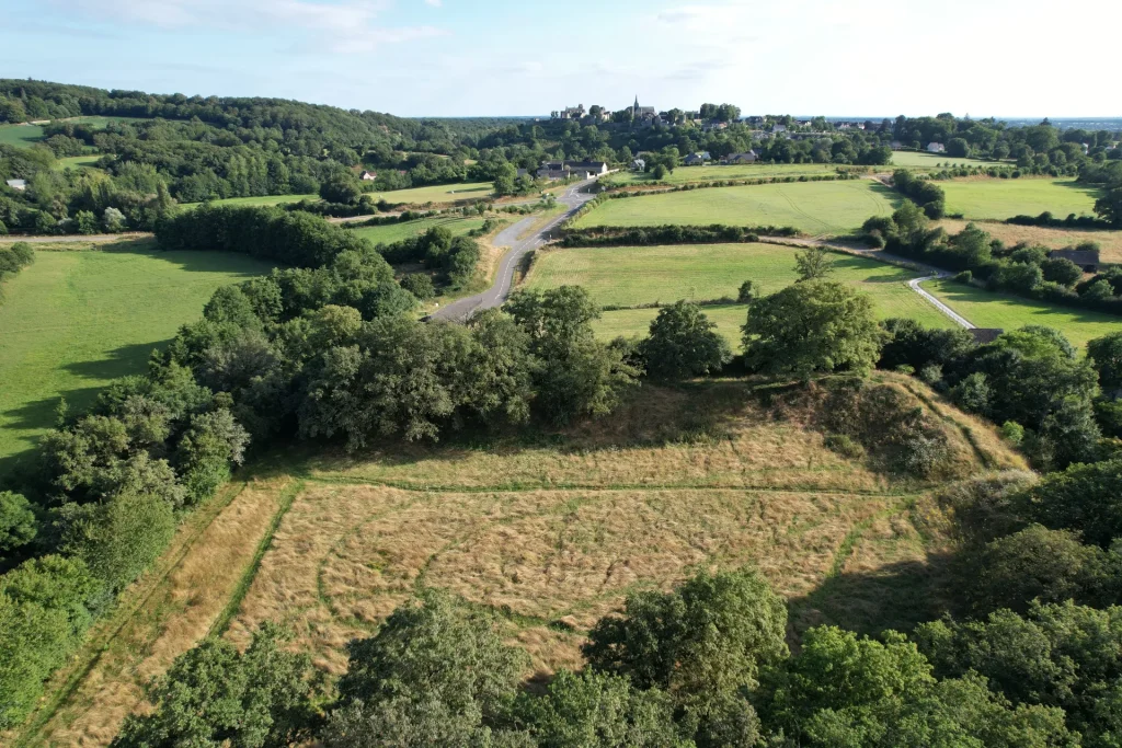 Vue du ciel du camp des anglais de Sainte-Suzanne