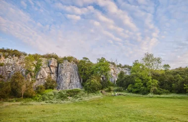 Vallée des grottes de Saulges en Mayenne dans les Coëvrons